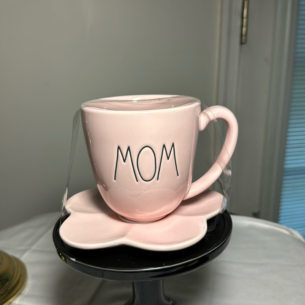 Rae Dunn Mom tea cup with saucer